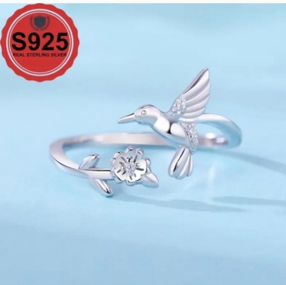 Elegant 925 Sterling Silver Hummingbird Ring - Picture 5 of 5